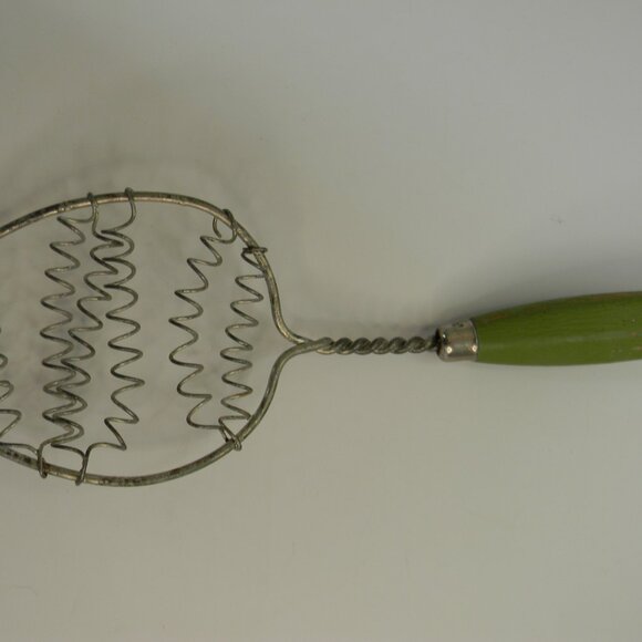 Vintage 1923 Patent A&J Hand Crank Egg Beater Green Wood Handle – Matching Wisk - Picture 8 of 8